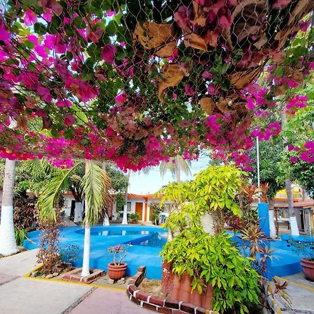 Hotel Oasis Melaque San Patricio Melaque Bagian luar foto