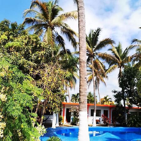 Hotel Oasis Melaque San Patricio Melaque Bagian luar foto