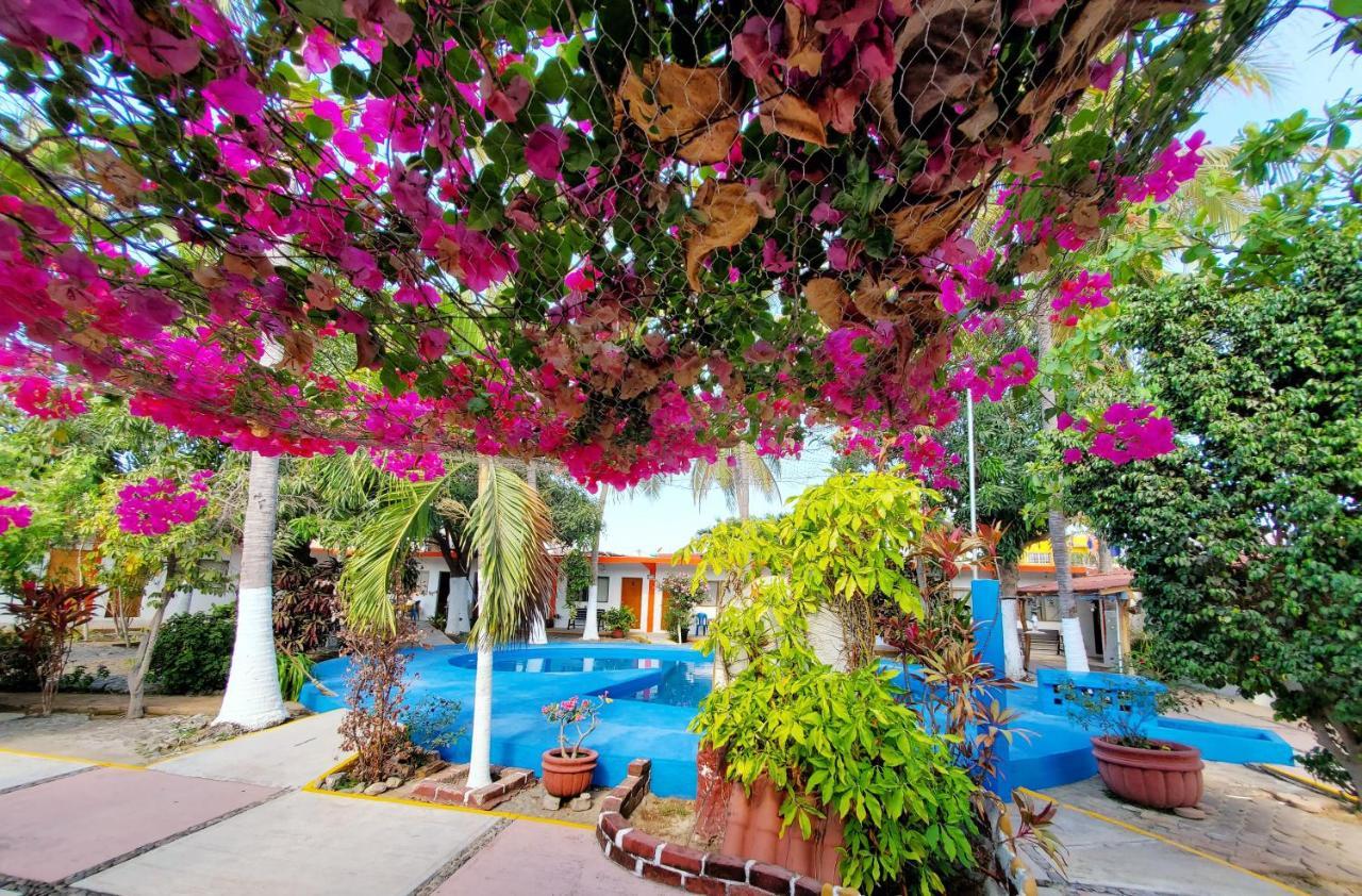 Hotel Oasis Melaque San Patricio Melaque Bagian luar foto