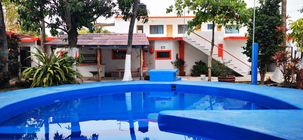 Hotel Oasis Melaque San Patricio Melaque Bagian luar foto